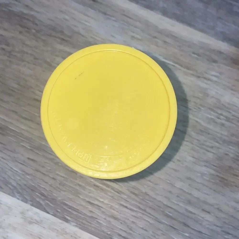 Tupperware Mustard Pump Containers 718-2 Yellow vintage